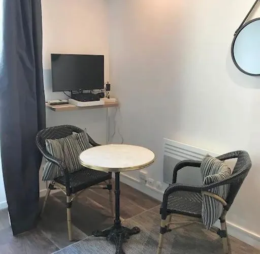 Magnifique Au Centre De 44 Paris